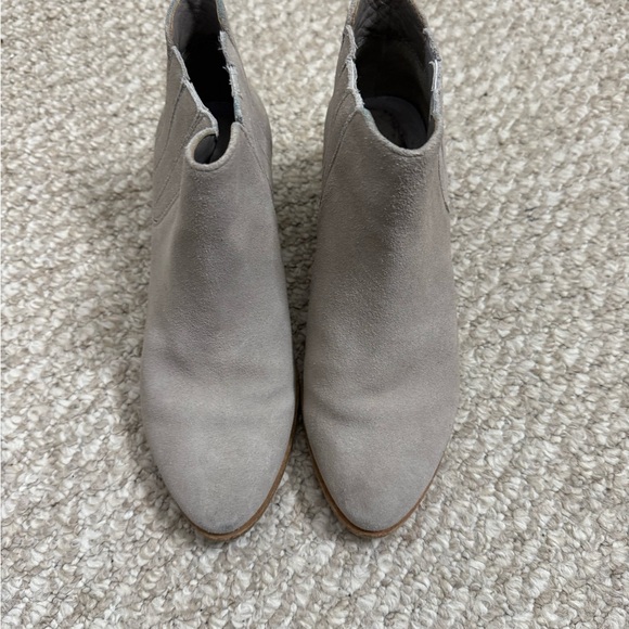 Joie Barlow Gray Suede Ankle Boots | 37 - Picture 4 of 10